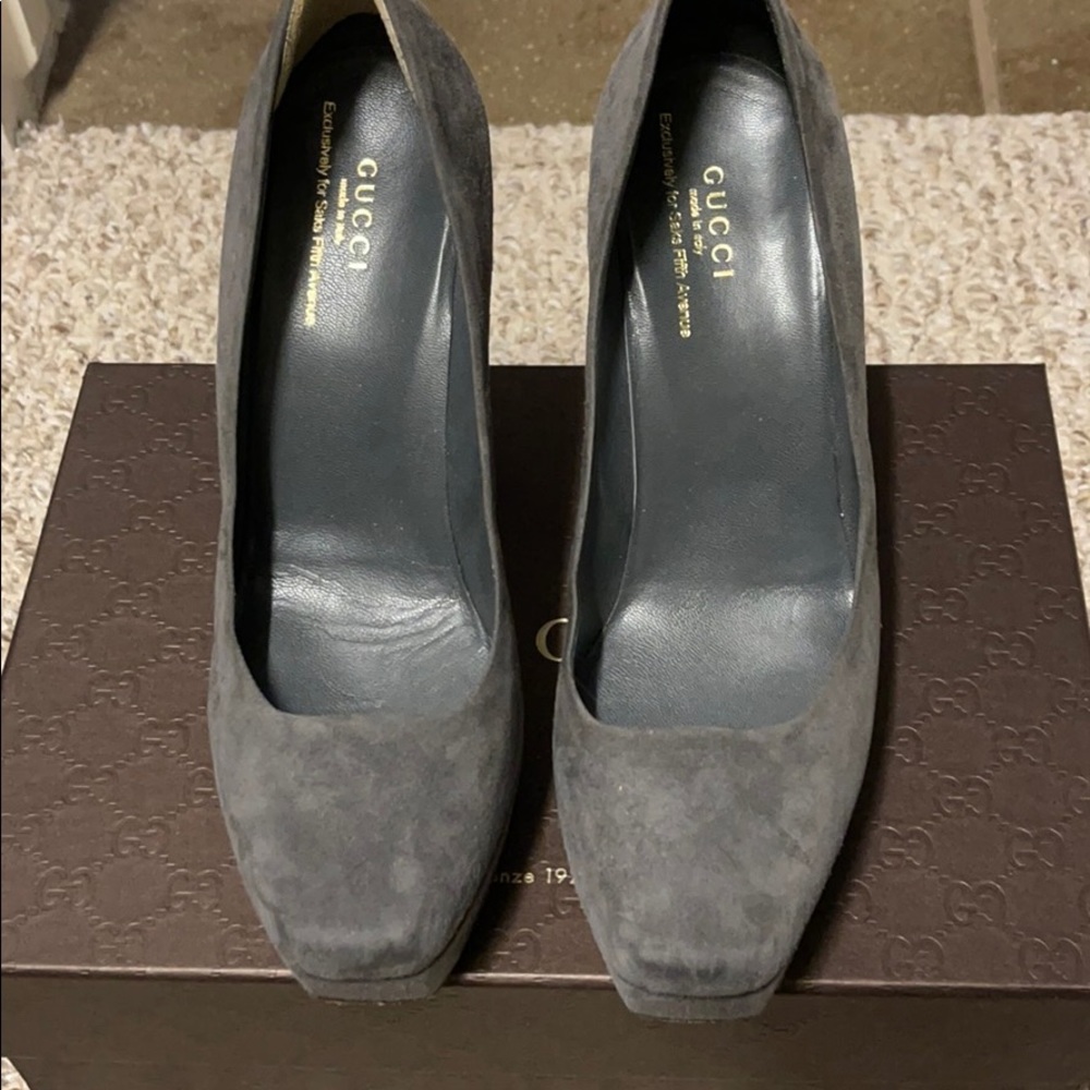 Gucci platform pumps